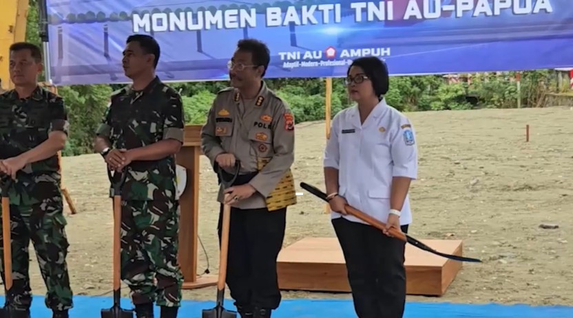 Perkuat_Pertahanan_di_Timur_Indonesia,_TNI_AU.jpg